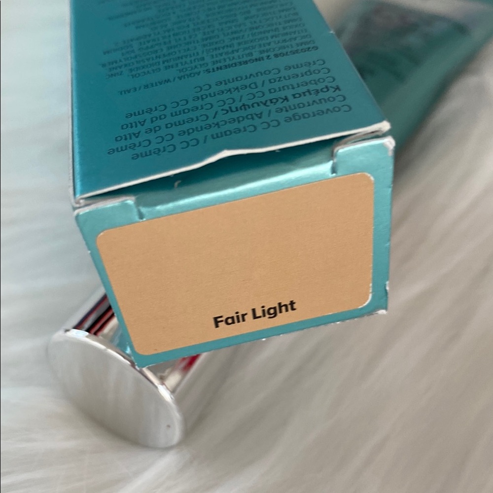 NIB IT Cosmetics Full Coverage fair/light cream - Picture 4 of 7